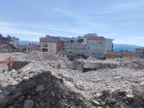 N­i­k­s­a­r­’­I­N­ ­E­s­k­i­ ­K­a­y­m­a­k­a­m­l­ı­k­ ­b­i­n­a­s­ı­ ­y­ı­k­ı­l­d­ı­